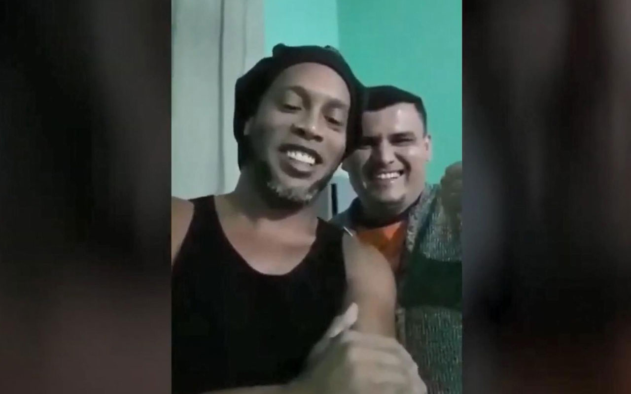 Ronaldinho’dan haber var: Hapishaneden ailesine videolu mesaj