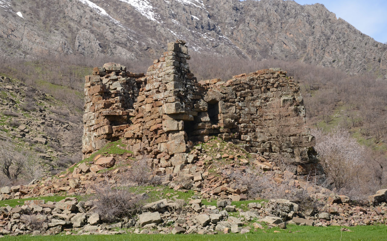 Korona virüs, tarihi yapılara ziyaretleri engelledi