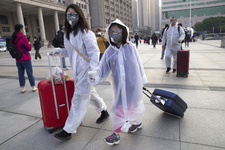 Koronavirüsün başkenti Wuhan'da karantina bitti herkes sokakta