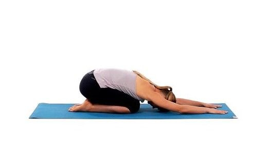 Herkesin yapabileceği sırt ağrılarına birebir 6 yoga hareketi