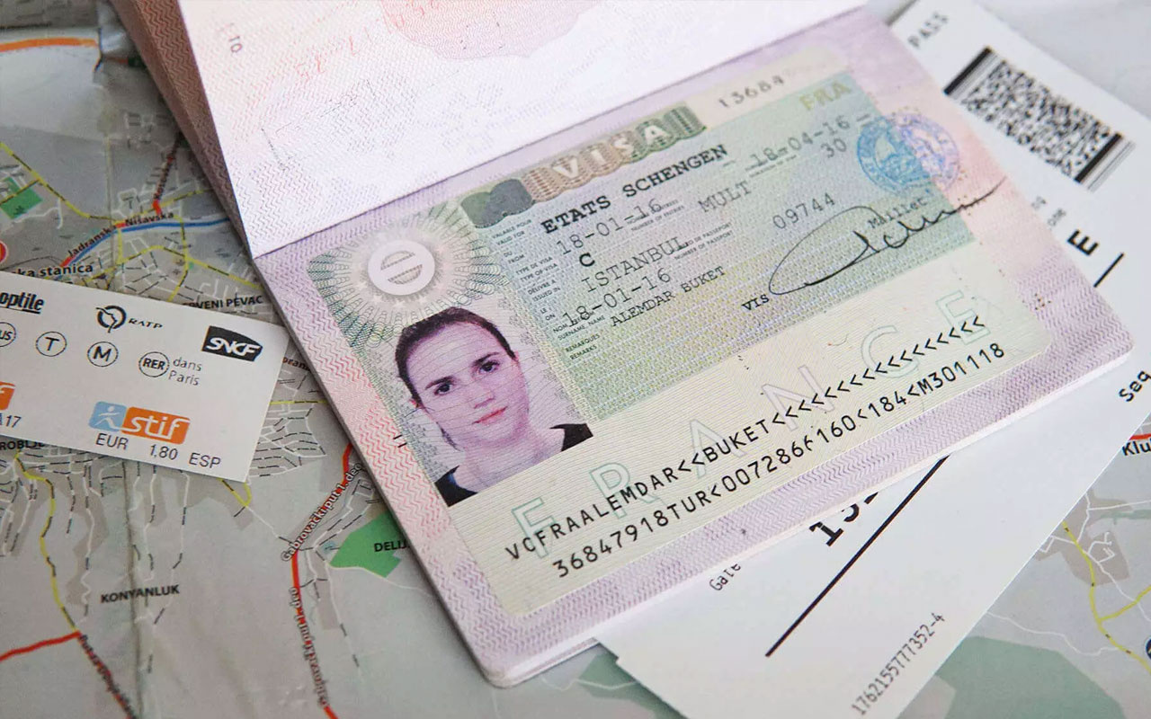 Almanya'dan Schengen vizesi bitenlere 'koronavirüs' jesti