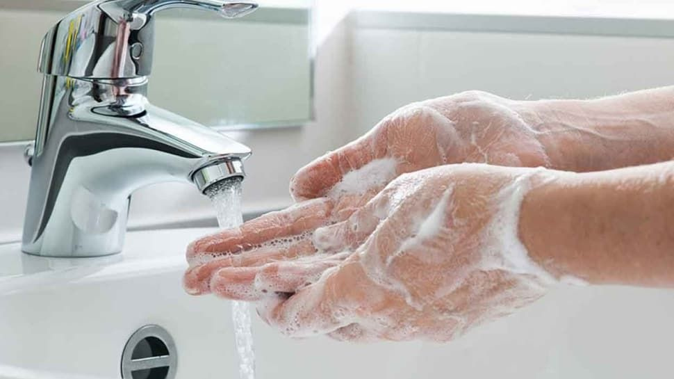 Koronavirüse karşı hiçbir dezenfektan su ve sabundan daha etkili değil