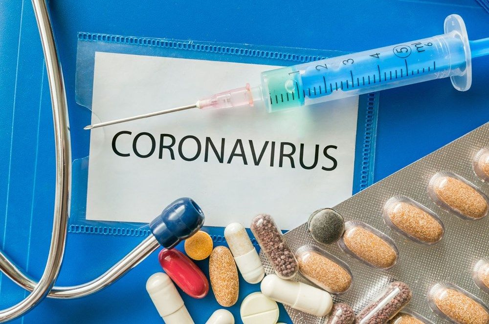 Koronavirüs ilaç testi deneklerin ölümünün ardından yarıda kesildi