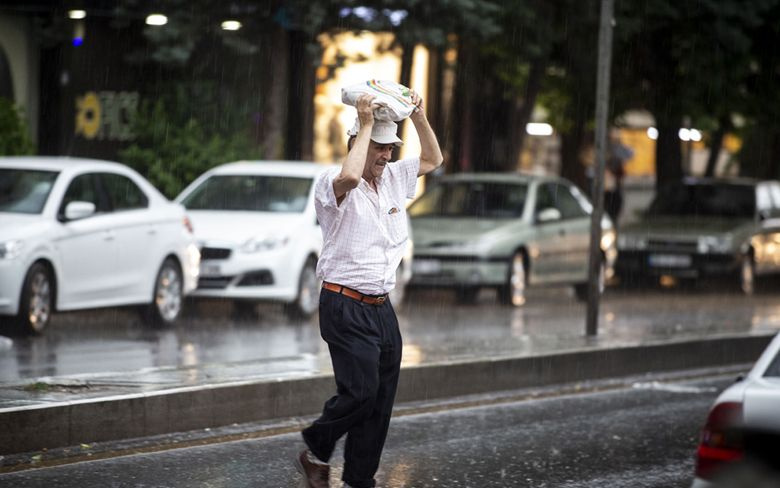 Bugün sıcaklık 12 derece düştü! İstanbul-Ankara-İzmir için meteoroloji alarmı