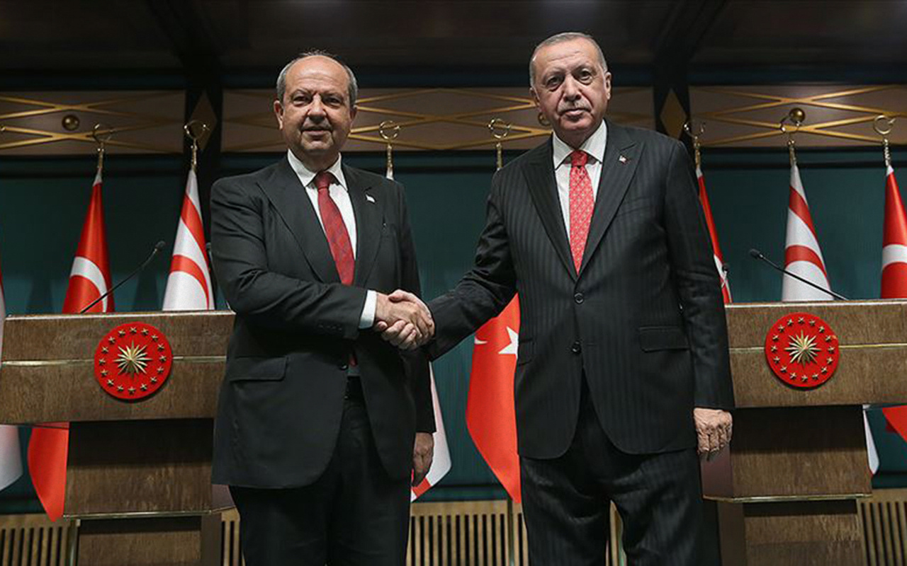 Cumhurbaşkanı Erdoğan ile KKTC Başbakanı Tatar telefonda görüştü