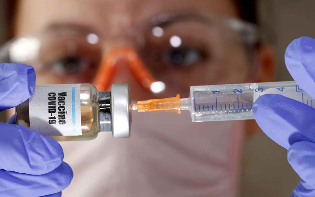 İngiltere’de koronavirüs aşısı için insan deneylerine başlanacak