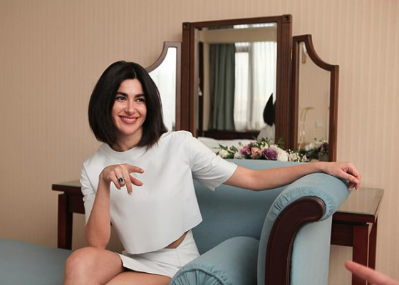 FOX TV Yasak Elma yıldızı Nesrin Cavadzade'ye Selin Ciğerci bakın ne yorum yaptı