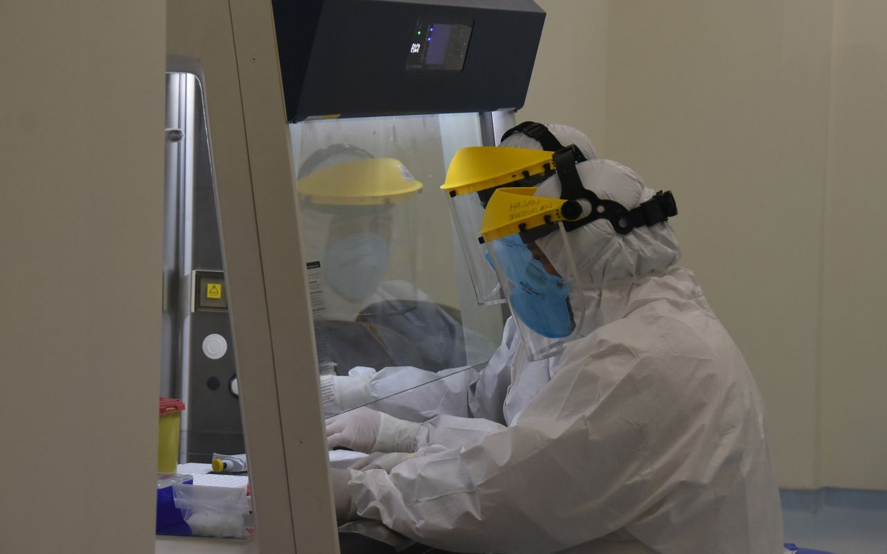 Eskişehir Şehir Hastanesi'nde koronavirüs yoğun bakımı görüntülendi