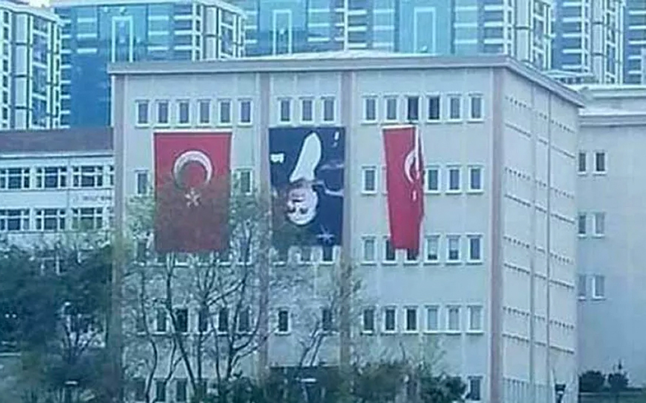 Trabzon Üniversitesi'nde Atatürk posteri ters asıldı soruşturma başlatıldı