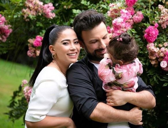 Tarkan eşi Pınar Tevetoğlu ve kızı Liya ile pozlarını paylaştı beğeni yağdı