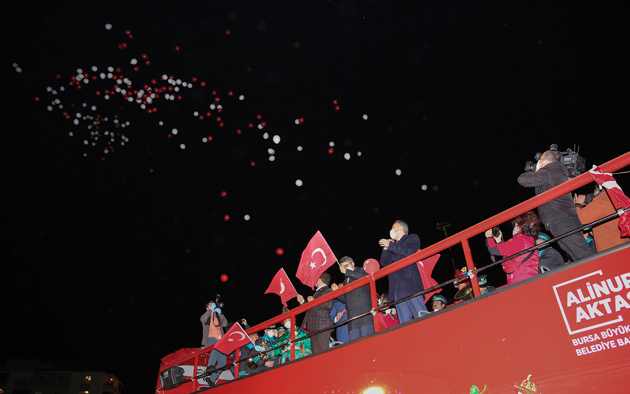 Bursa'da 23 Nisan kutlamalarına renkli final