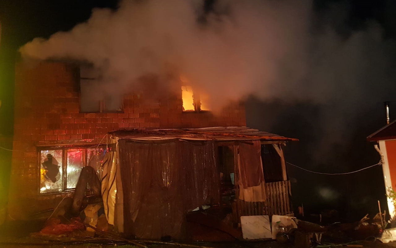 Sakarya'da yangın çıkan evde 9 yaşındaki çocuk hayatını kaybetti