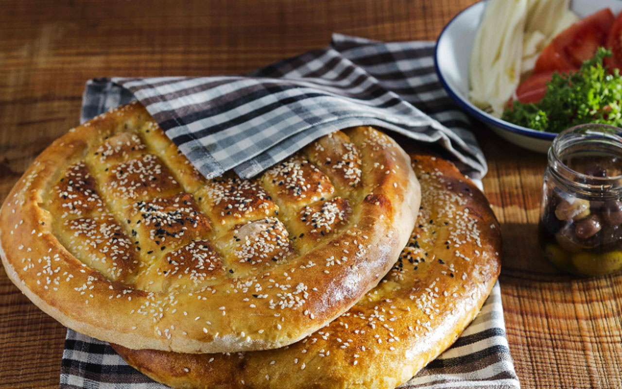 İBB Halk Ekmek, Ramazan pidesi üretip 1 liradan satışa çıkarıyor