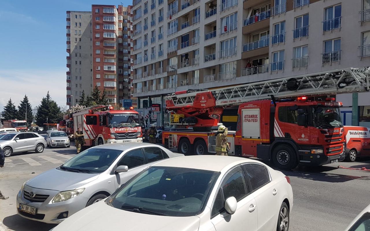 Esenyurt’ta kız öğrenci yurdunda korkutan yangın