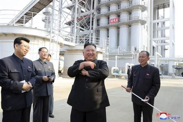 Kuzey Kore lideri Kim Joung-un'un kolundaki izler ne? Yakın dostu herşeyi açıkladı