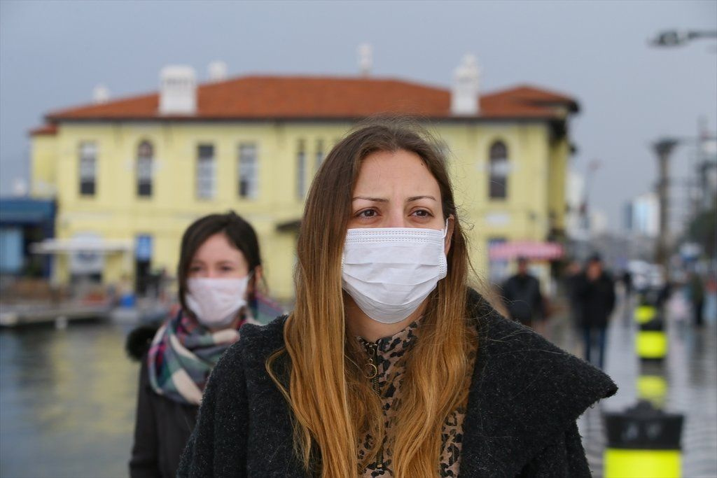 Ücretsiz dağıtılan maskeler koronavirüsten korumuyor mu? Telsiz maske korumaz!