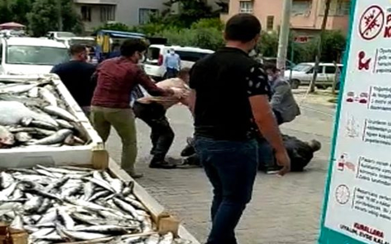 Olay yeri Adana! Pazarcılar denetim yapan memurları darp etti