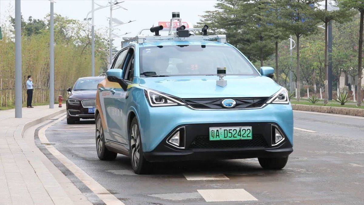 Çin’de sürücüsüz robot taksiler çalışmaya başladı korona nedeniyle 2 kat artırıldı