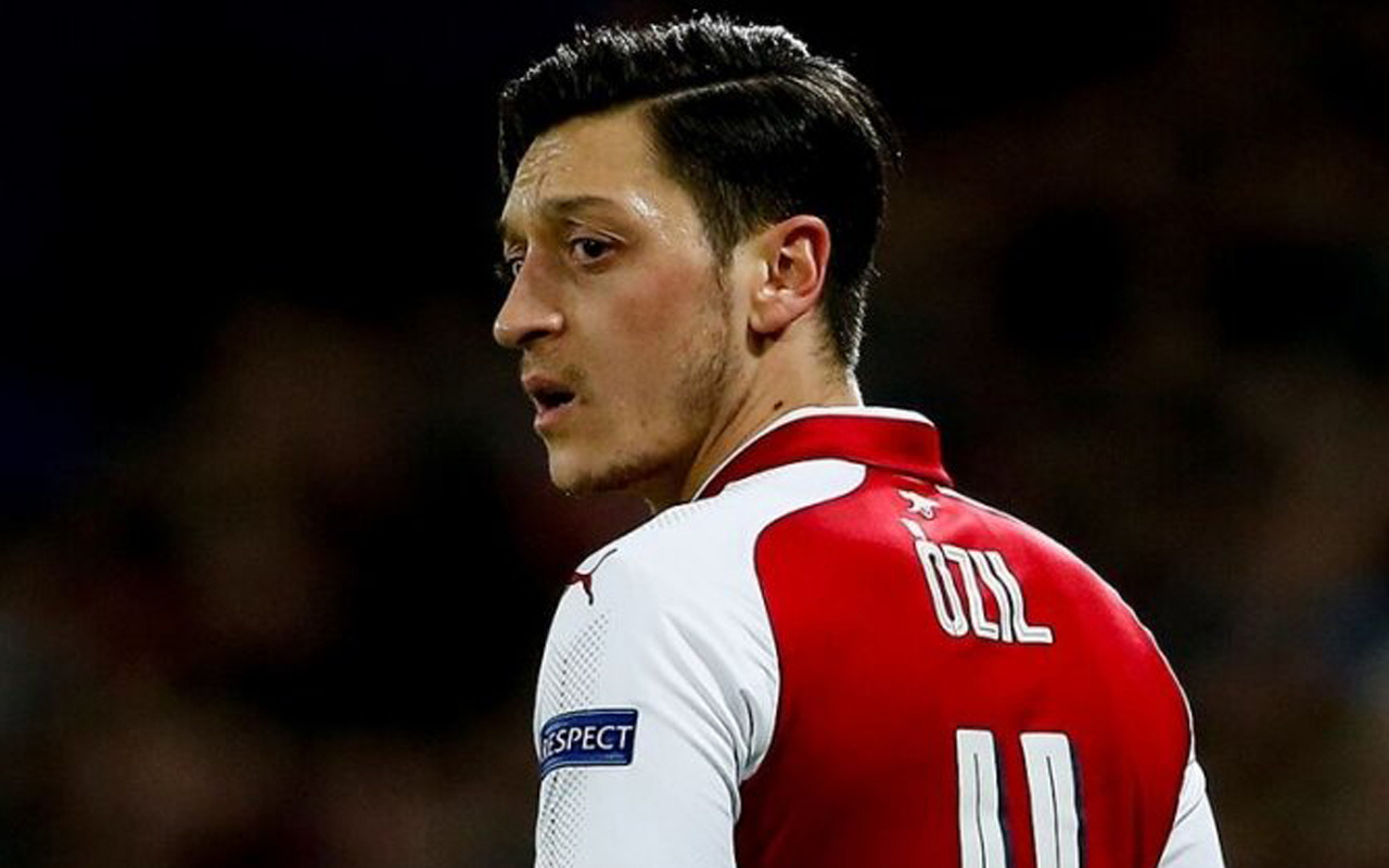 Mesut Özil'e sert eleştiri: Artık iyi bir noktada değil