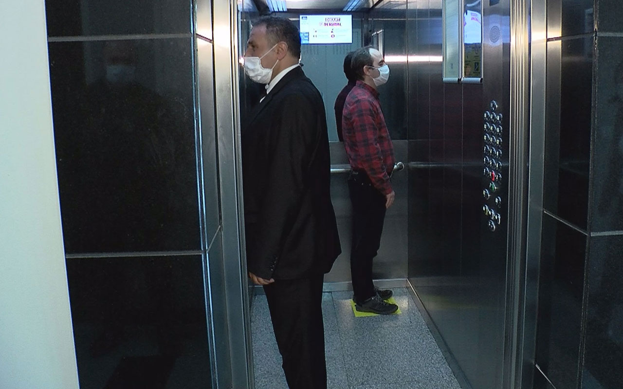 Koronavirüse karşı asansörlerde sosyal mesafe düzeni