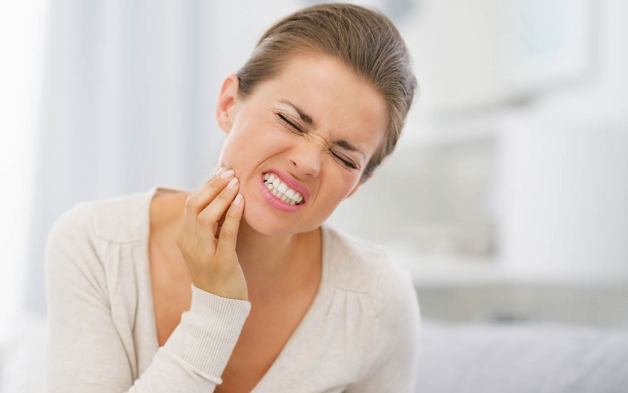 Diş sıkmanın neden olduğu bu hastalıklara dikkat!