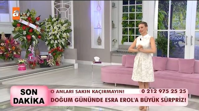 Ünlü sunucu Esra Erol ATV canlı yayınında gözyaşlarına boğuldu