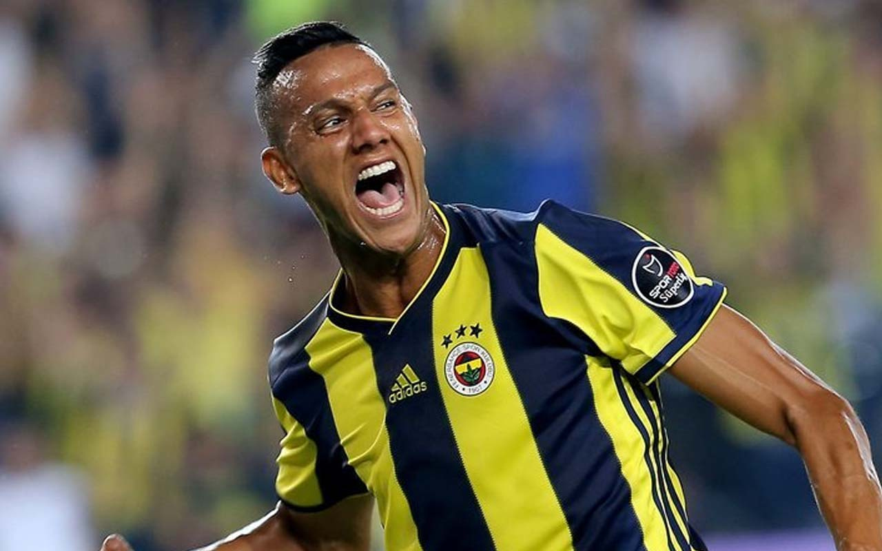 Fenerbahçe'nin eski futbolcusu Josef de Souza, Trabzonspor'un rad...