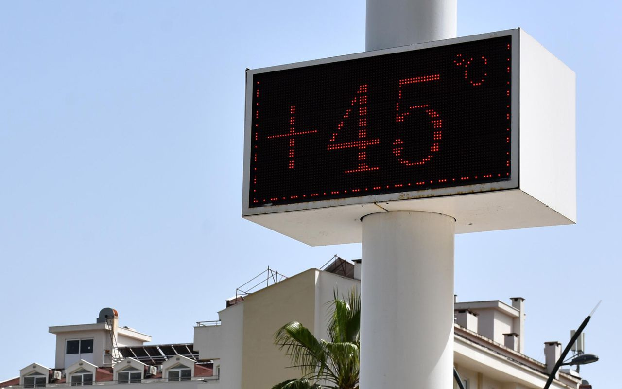 Termometreler 47 dereceyi gördü! Meteoroloji söyledi 91 yıllık rekor