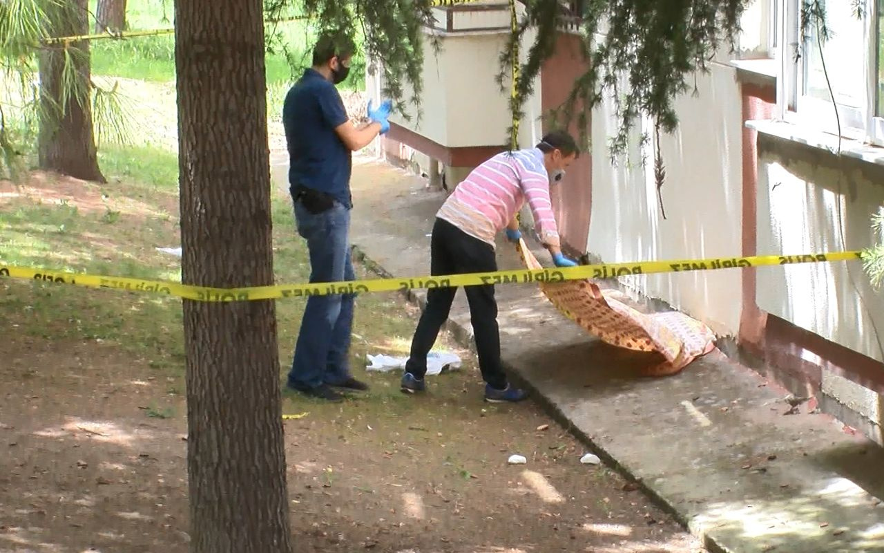 İstanbul'da site bahçesinde yeni doğmuş bebek cesedi bulundu