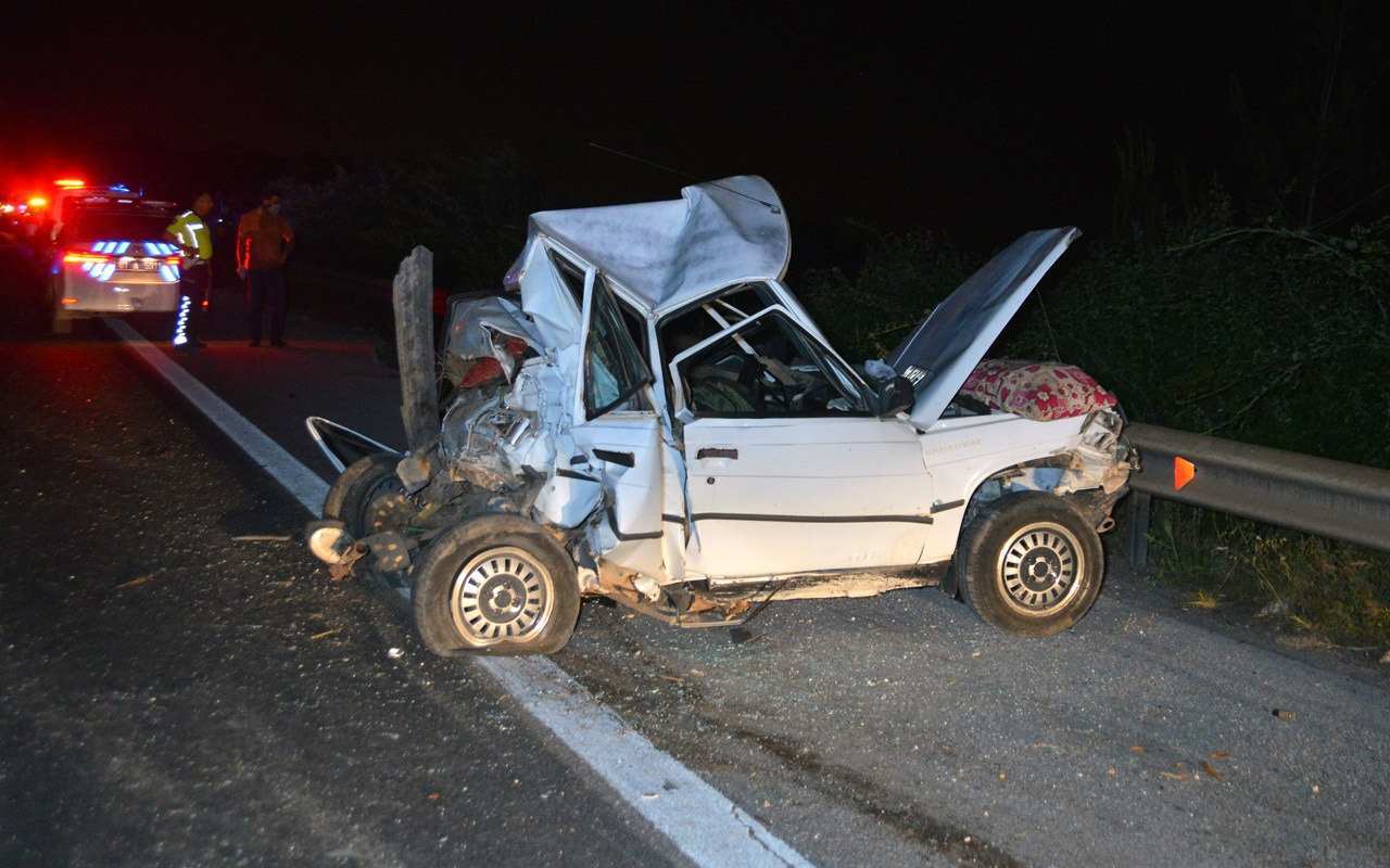 Adana'da TIR otomobile çarptı: 1 ölü, 4 yaralı