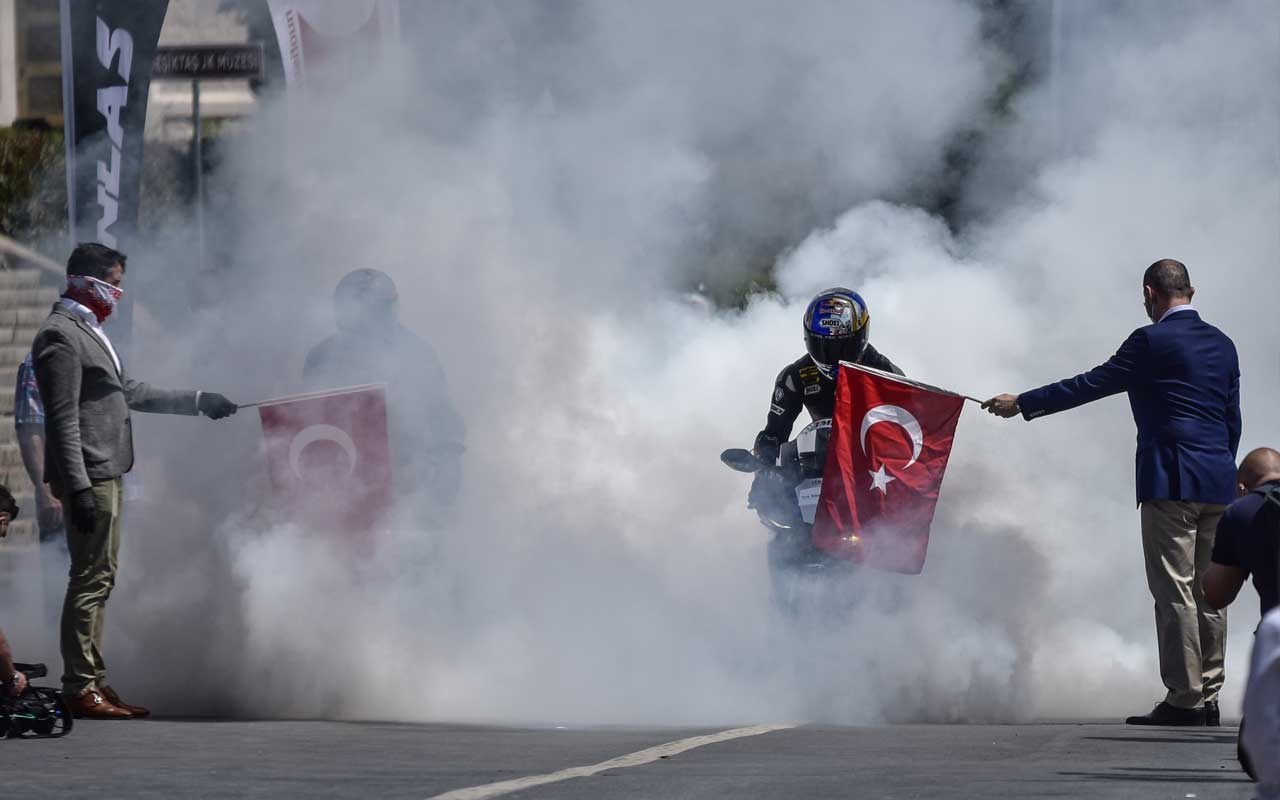 19 Mayıs Atatürk'ü Anma Gençlik ve Spor Bayramı'nda İstanbul'da Atatürk rallisi