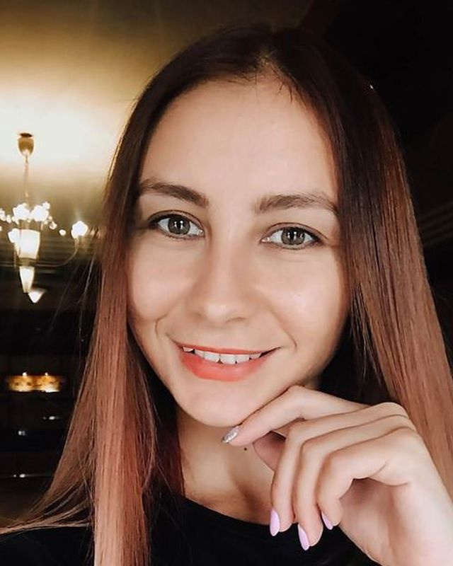 Rus kadın selfie çekerken uçurumdan düşerek hayatını kaybetti