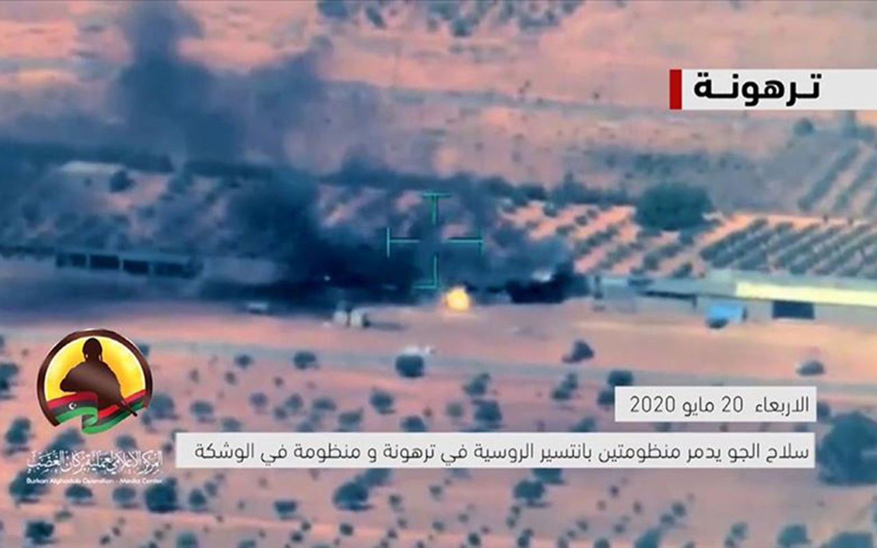 Libya ordusu Hafter'in hava savunma sistemlerinin SİHA'larla vurulma görüntülerini paylaştı