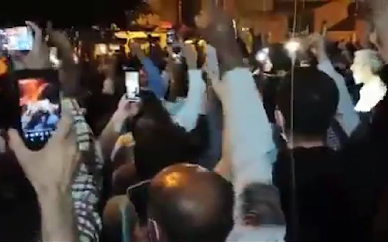 Furkan Vakfı üyeleri yasağa rağmen sokağa çıkıp protesto etti: 40 gözaltı