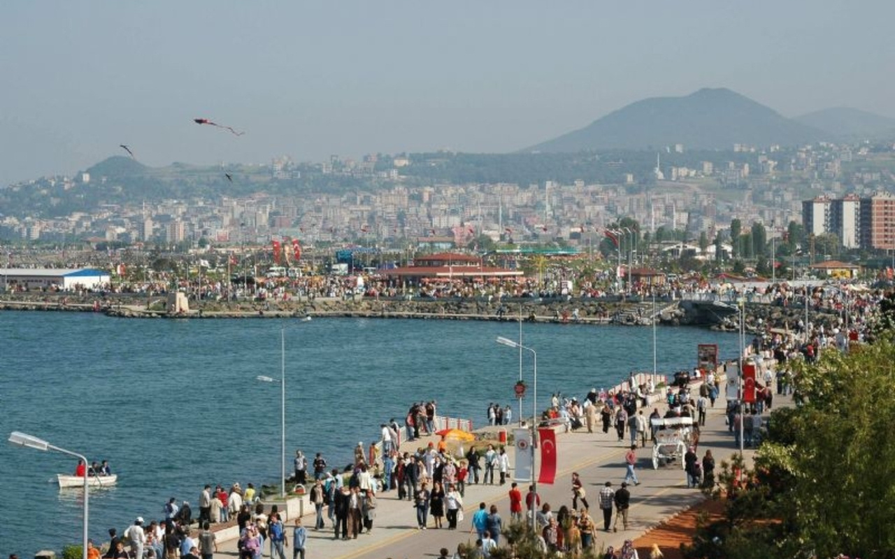 Samsun Valisi kentteki koronavirüs salgınıyla ilgili güzel haberi verdi