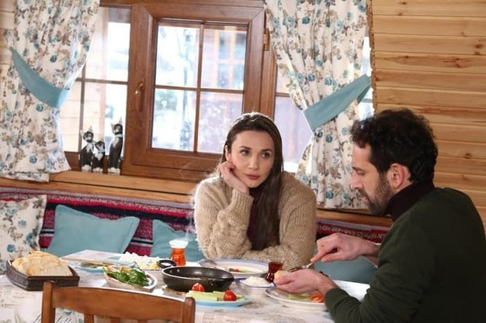Show TV Kuzey Yıldızı İlk Aşk dizisinde flaş ayrılık! Sebebi ise herkesi şaşırttı