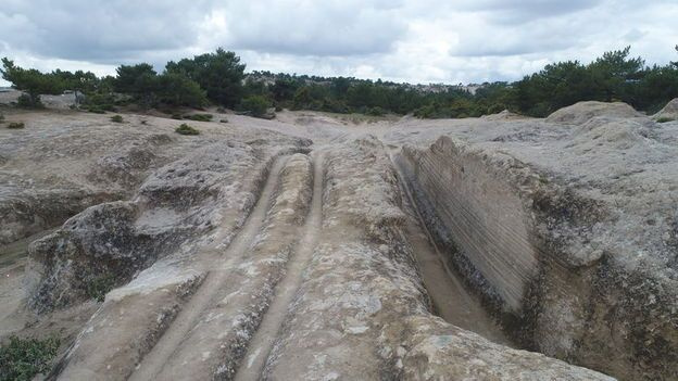 Frigya'daki 'Antik Yol'un gizemli izleri jeolog ve arkeologların dikkatini çekti!
