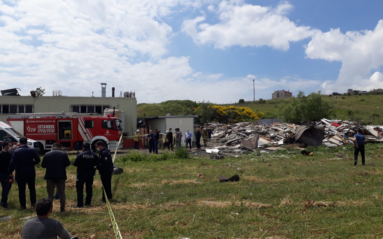 Başakşehir'de patlama: 2 kişi öldü enkaz altında kalanlar var