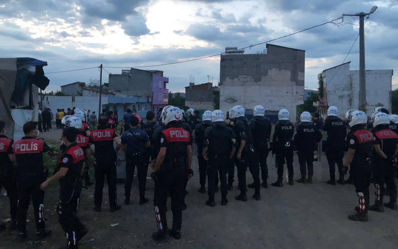 Bursa'da silahlı çatışma 1 polis memuru şehit oldu 4 kişi yaralandı