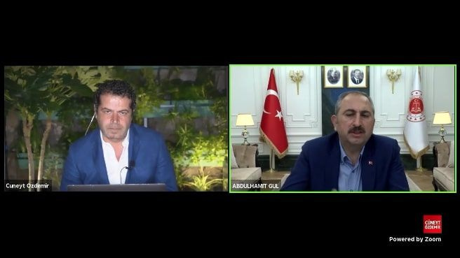 Cüneyt Özdemir'e konuk olan Adalet Bakanı Gül'e Demet Akalın'dan soru