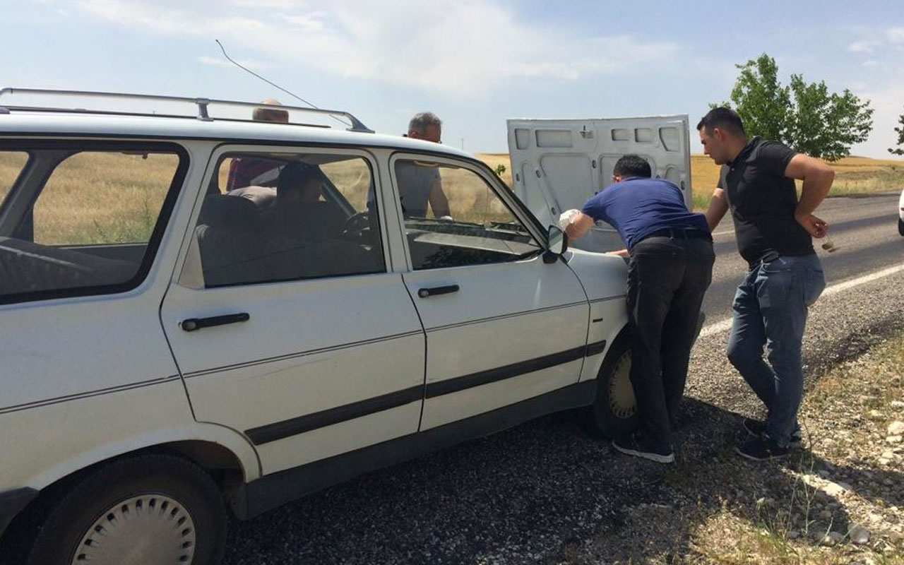 Tunceli'de vefa destek ekibi bu kez otomobil tamir etti