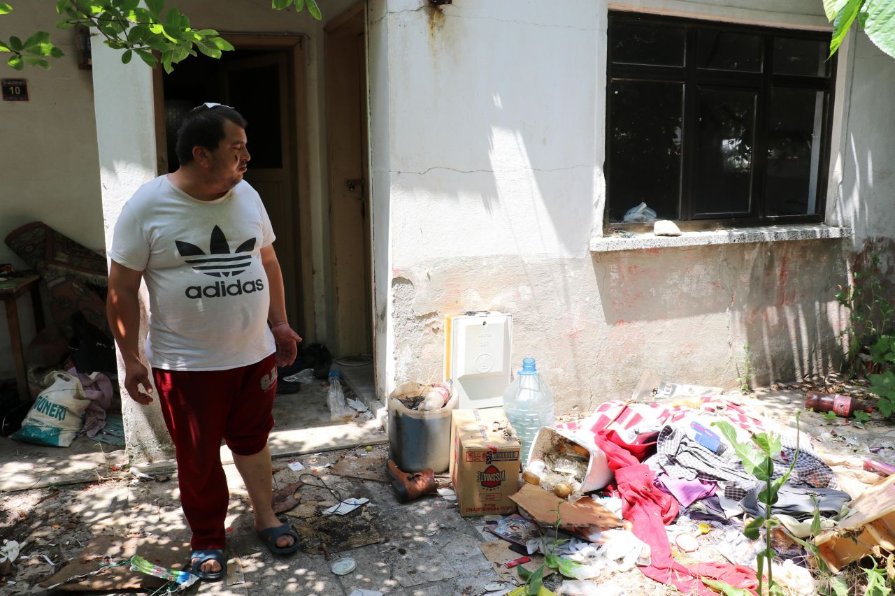 Edirne'de ev sahibinin dayak attığı engelli Sercan yardım bekliyor