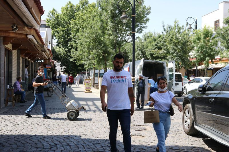Diyarbakır'da ikinci dalga korkusu son 16 günde 500 kişi koronavirüse yakalandı