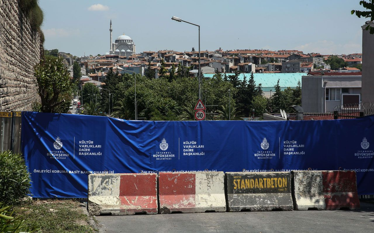 İstanbul'da tarihi surlarda çökme meydana geldi! Yol kapatıldı