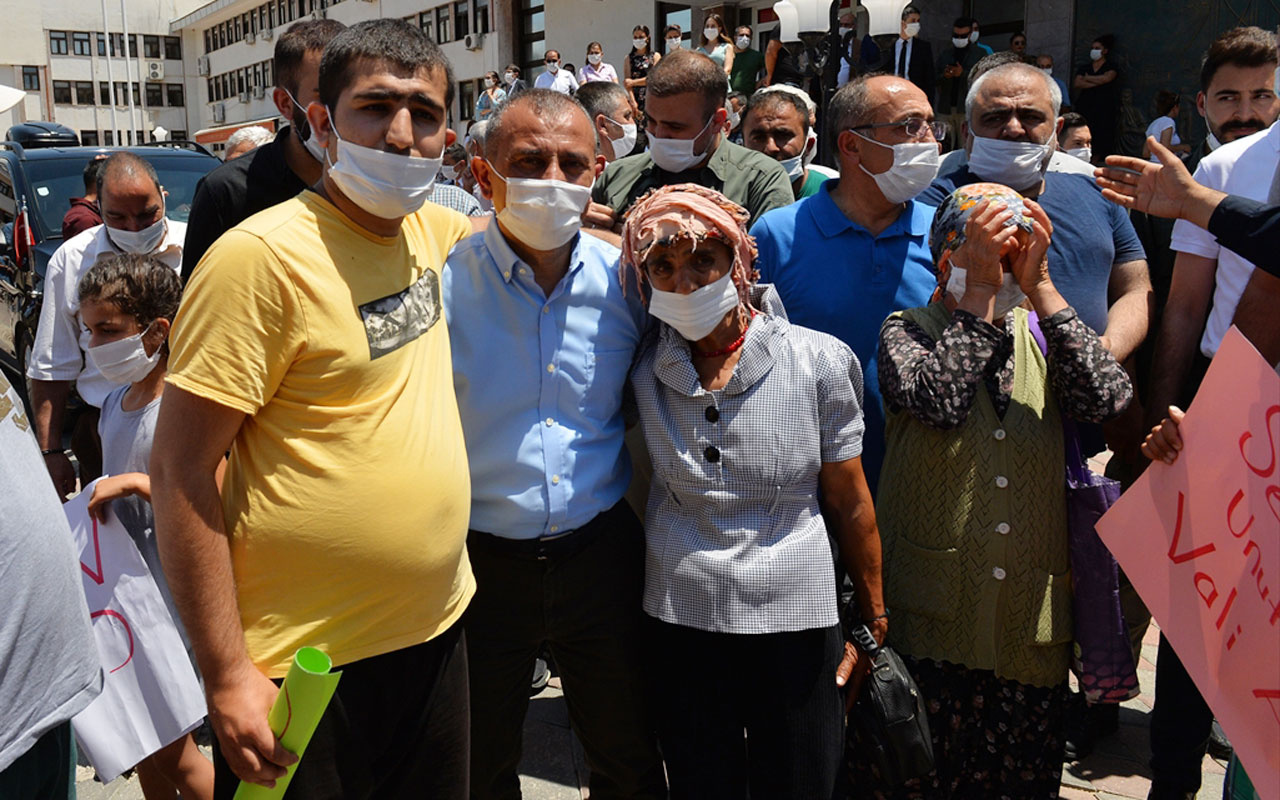 Alkışlarla uğurlanan Tunceli Valisi Tuncay Sonel gözyaşlarını tutamadı