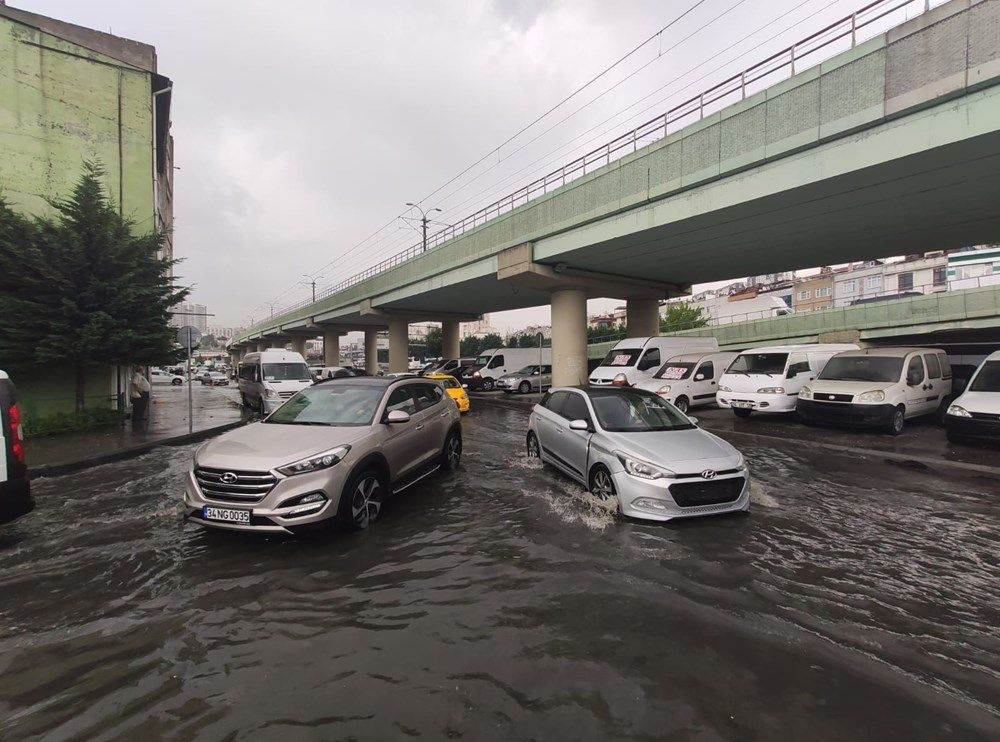 Meteoroloji uyarmıştı İstanbul'da şiddetli yağış ve dolu göle çevirdi