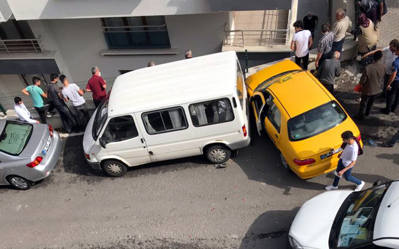 Ankara'da freni boşalan taksinin çarptığı kişi, 5 metreden düşerek öldü