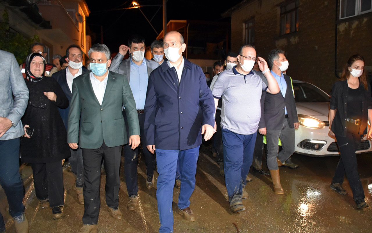 İçişleri Bakanı Süleyman Soylu selin vurduğu Dudaklı Mahallesi'nde incelemelerde bulundu