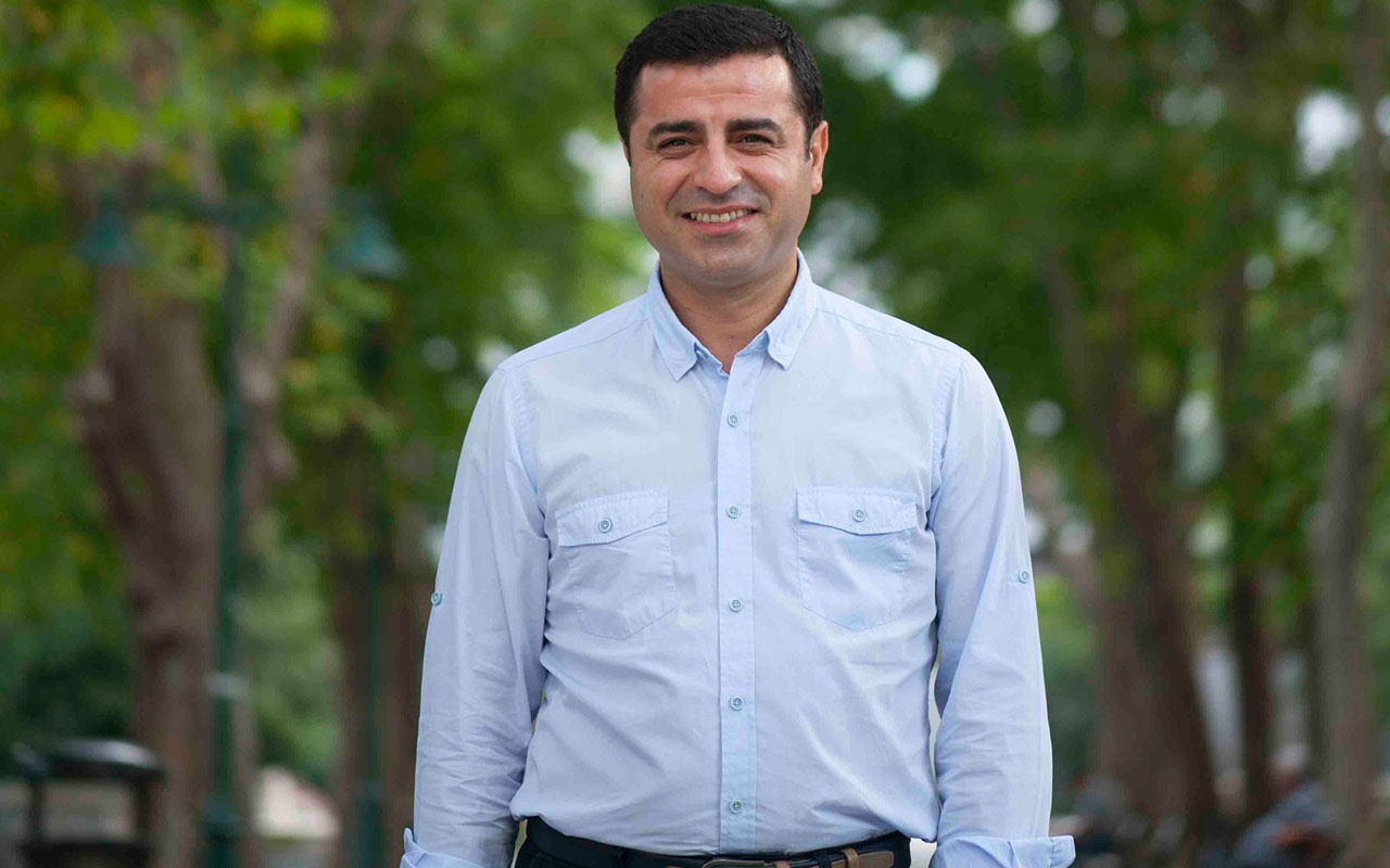Selahattin Demirtaş'tan Adalet Bakanı Gül'e çağrı: İlk defa ricada bulunuyorum