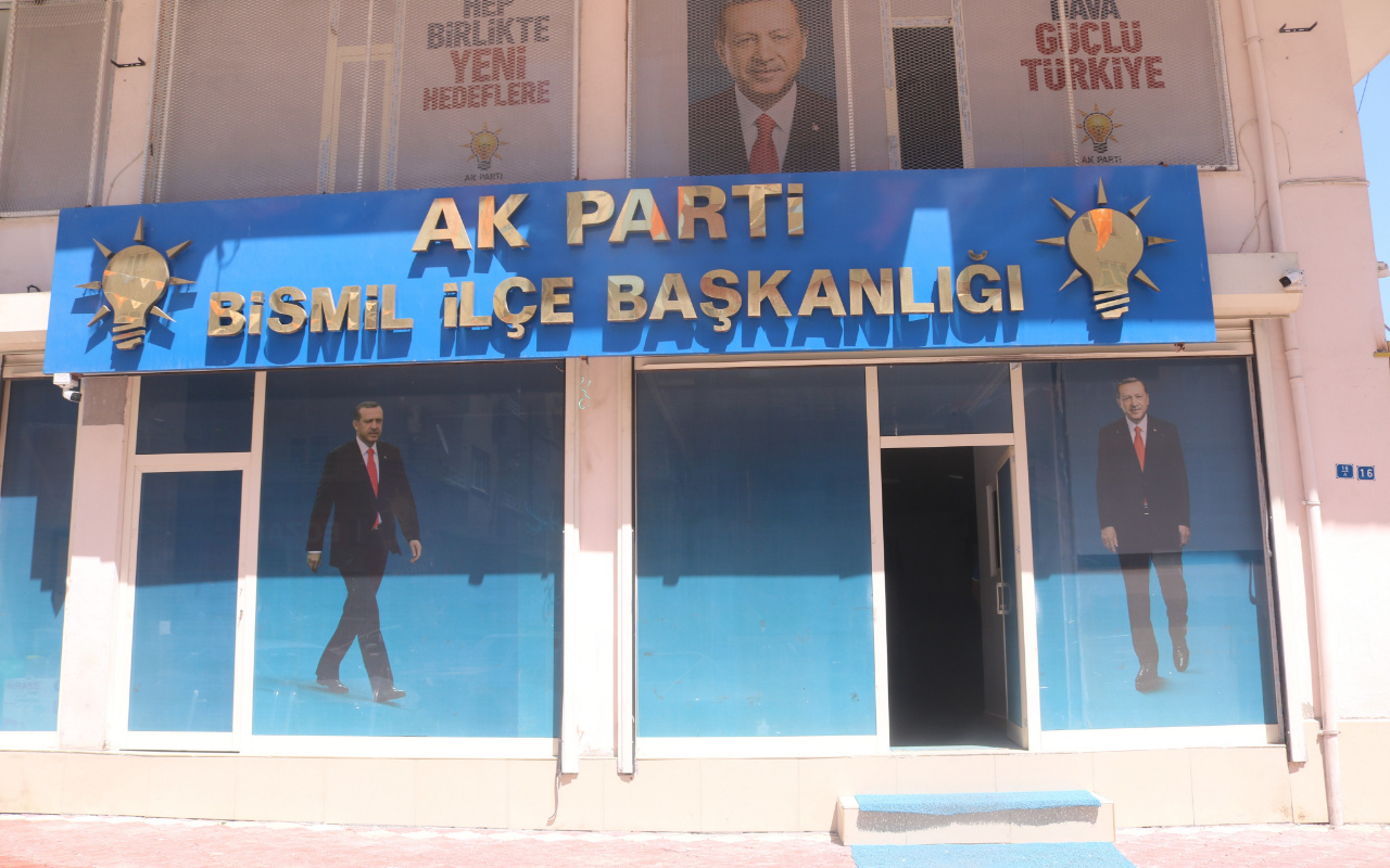 AK Parti Bismil İlçe Başkanlığına molotofkokteyli saldırı